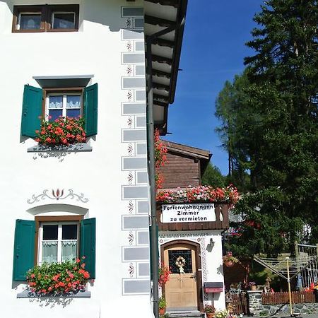 Apartamento Pension Hof Zur Stilli Davos Exterior foto