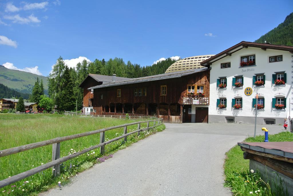 Apartamento Pension Hof Zur Stilli Davos Exterior foto