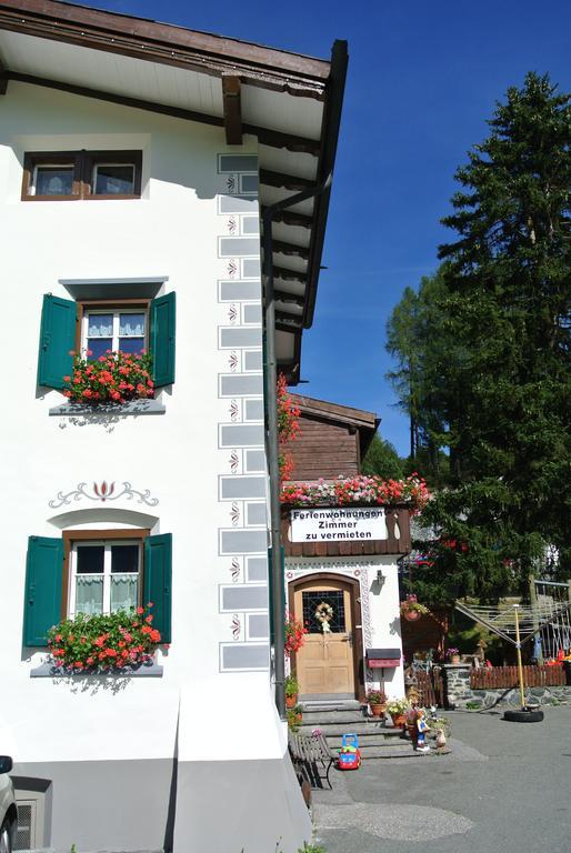 Pension Hof Zur Stilli Davos Exterior foto